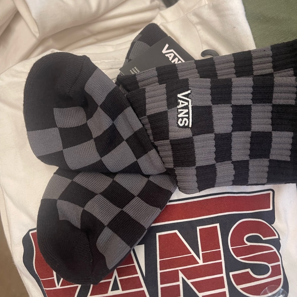 Vans Checkerboard Crew Socks (1 pair)
Black and Gray Checkered Socks - Picture 3 of 16